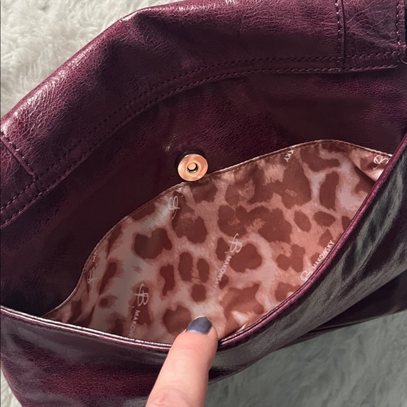 B Makowsky cranberry wine glazed leather Shoulder Bag with gold detail - Picture 7 of 16